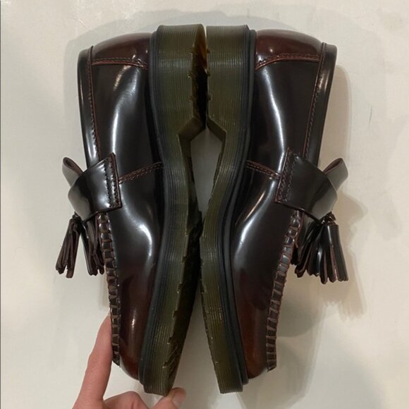 Dr. Martens Adrian NEW Cherry Red Arcadia Loafers Size 7  Classic Tassel Design - Picture 11 of 15